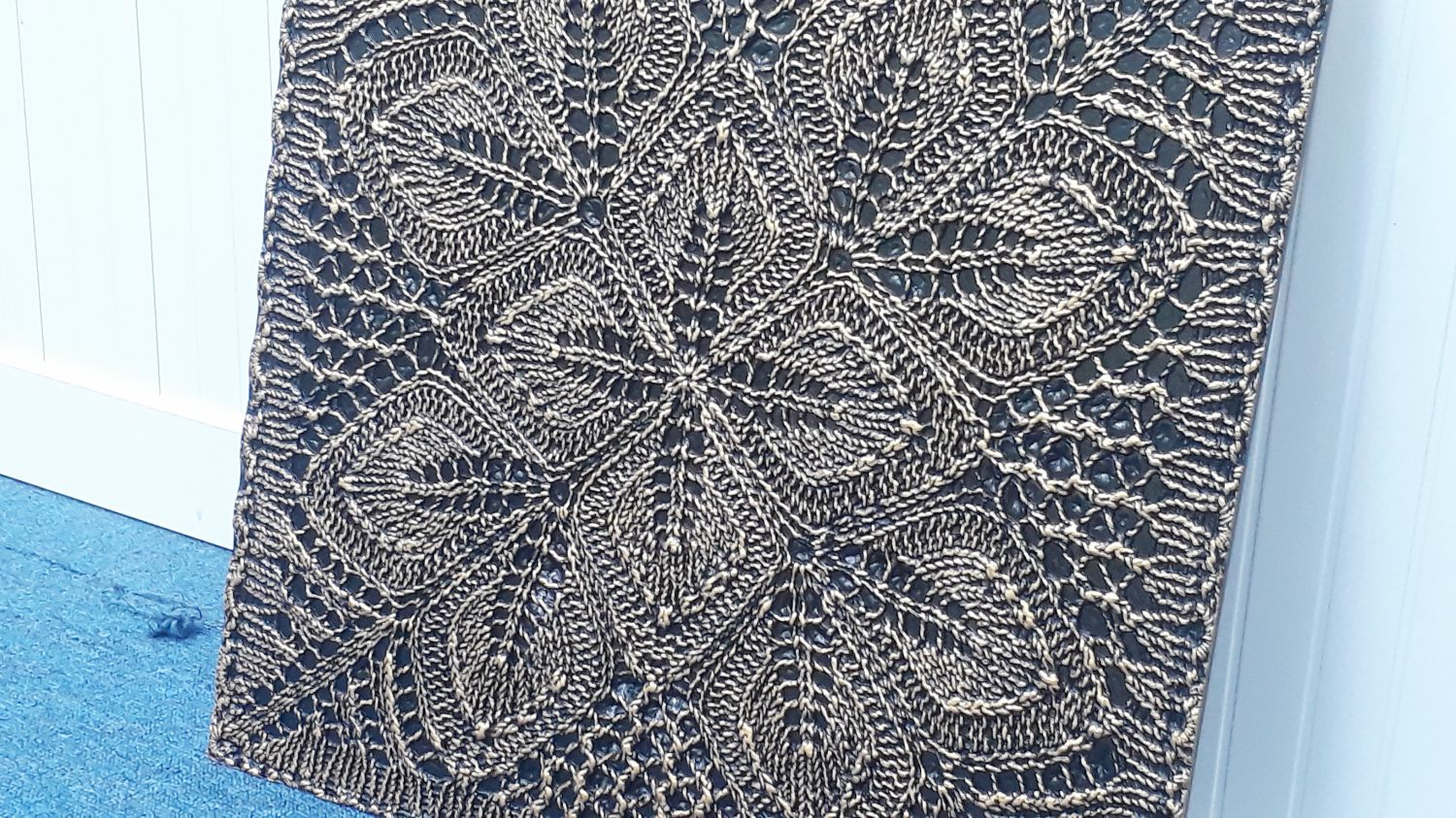 刺繍編み 鋳造